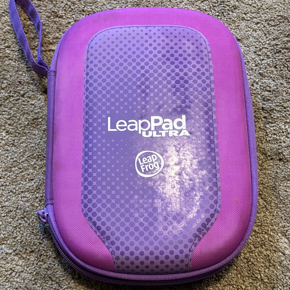 LeapPad Ultra & Purple Carrying Case